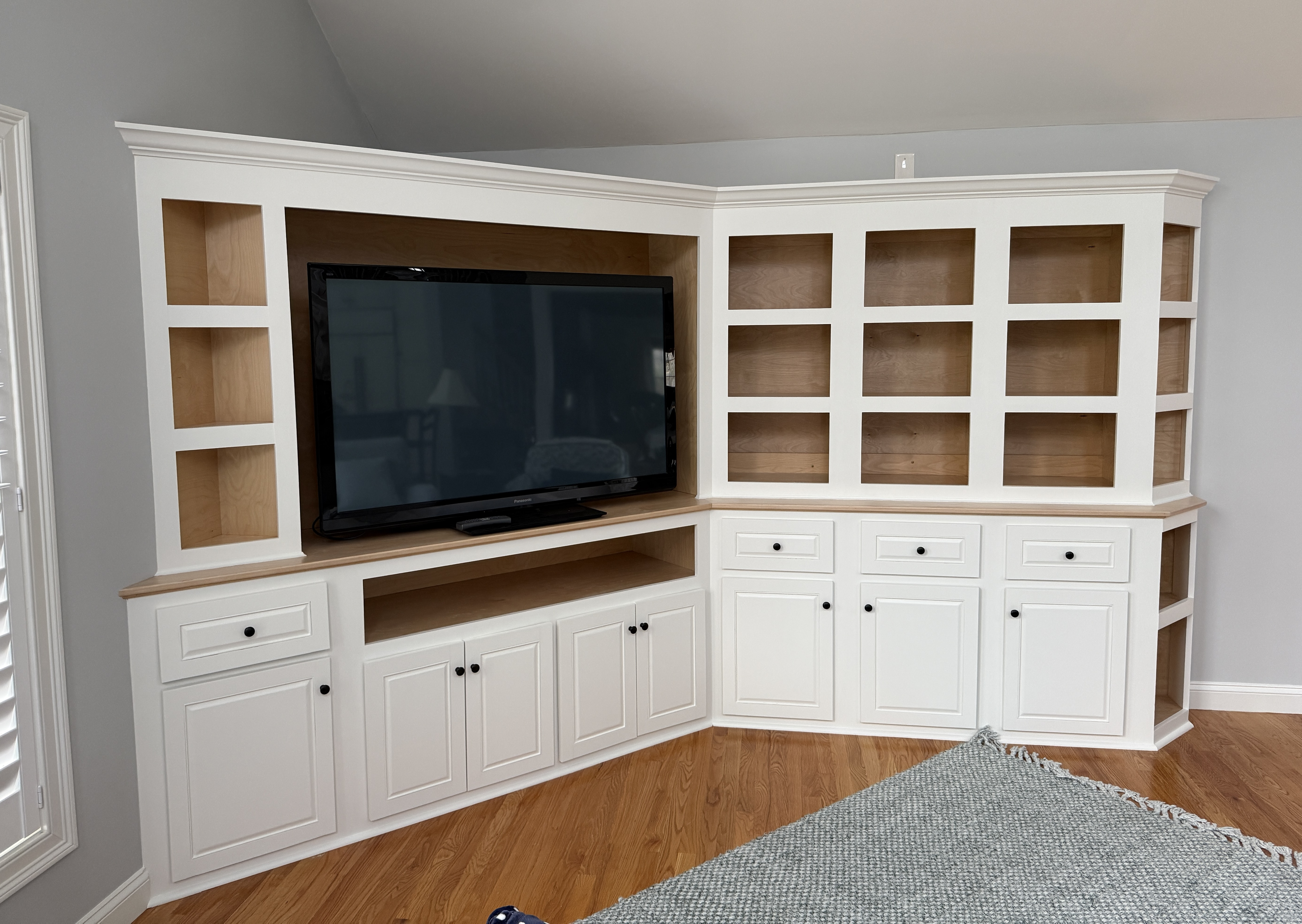 Living Room Console Unit